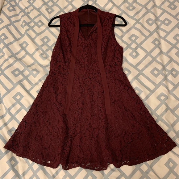 NWOT Forever21 Lace Fit and Flare Dress - Picture 1 of 5